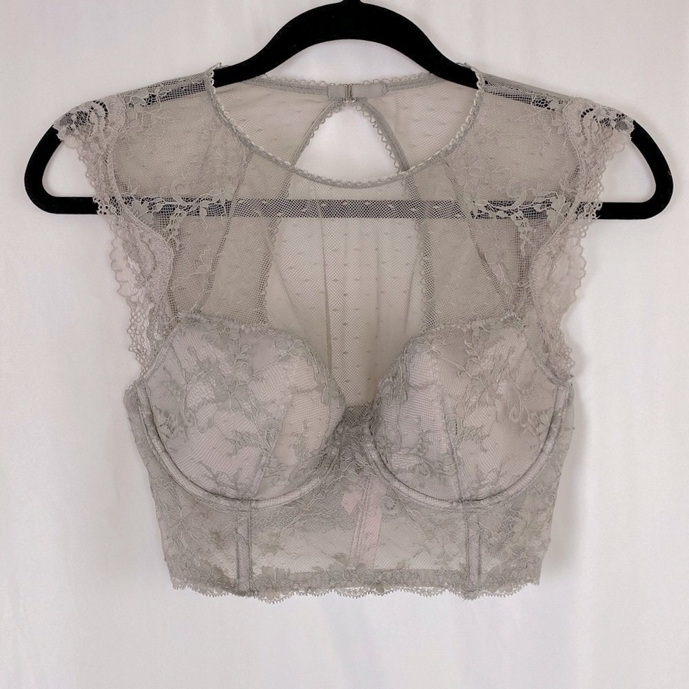 Victoria Secret Lace  Bra  crop top NWOT